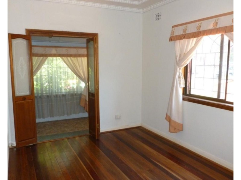 16 Karingal Street, Kingsgrove NSW 2208