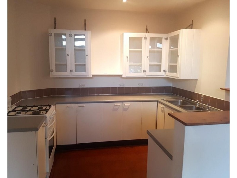 33 Stuart Street, Blakehurst NSW 2221