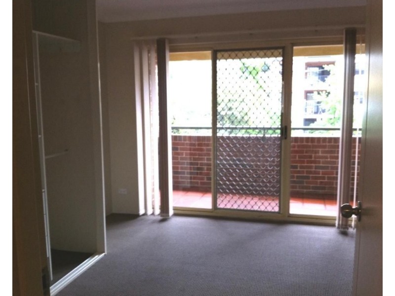 2/36 West Street, Hurstville NSW 2220