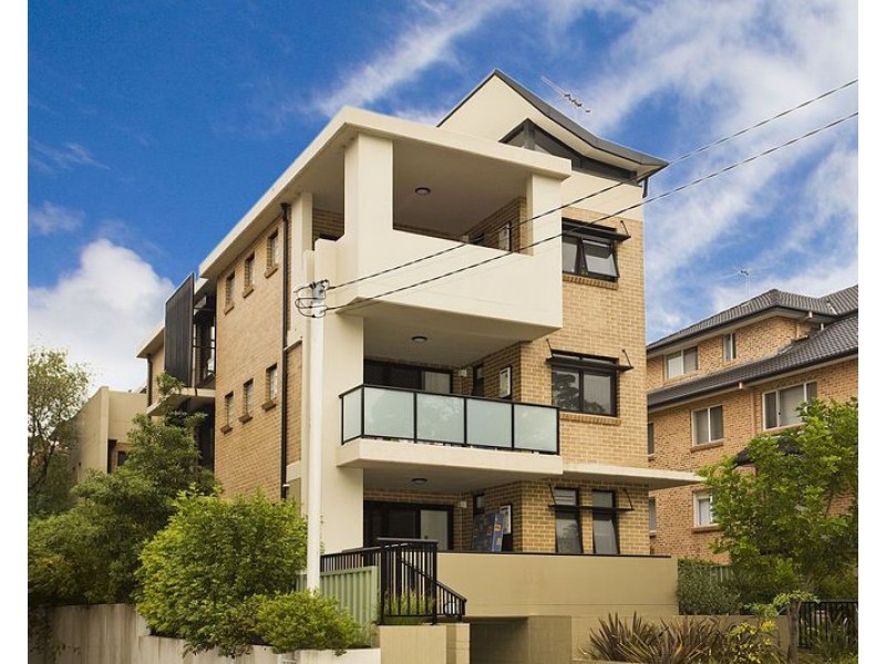 2/19 Gordon Street, Hurstville NSW 2220