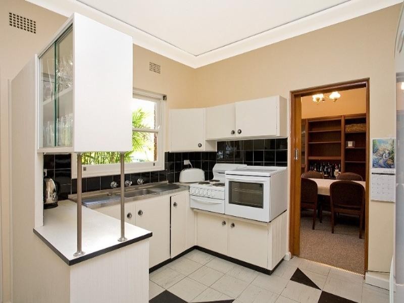 232 Connells Point Road, Connells Point NSW 2221