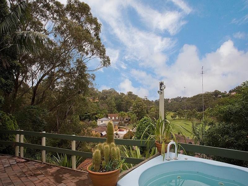 34 Robyn Street, Peakhurst Heights NSW 2210