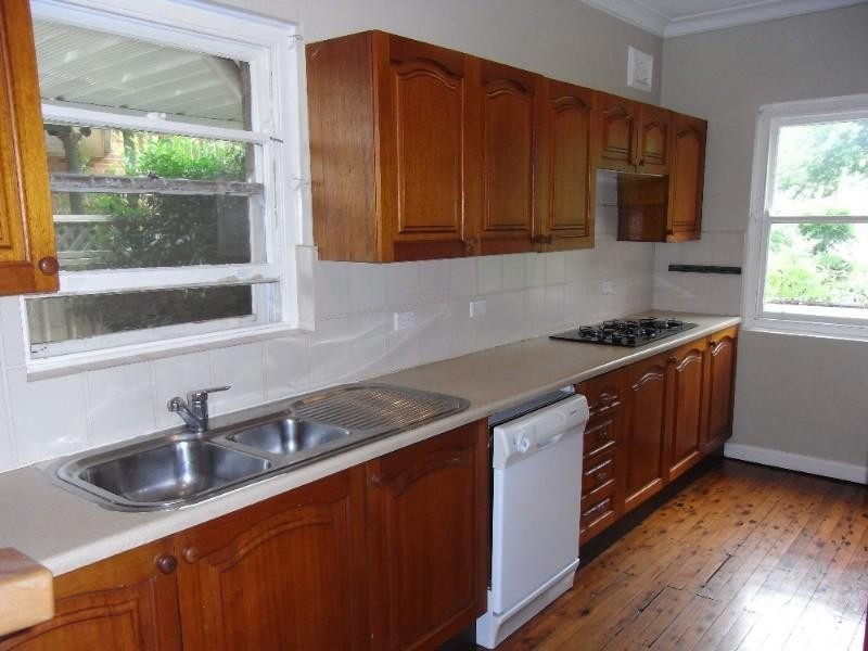 36 Midlothian Avenue, Beverly Hills NSW 2209