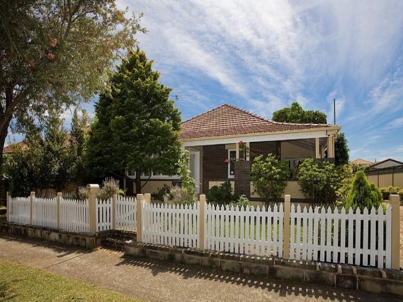 34 Waratah Street, Bexley NSW 2207