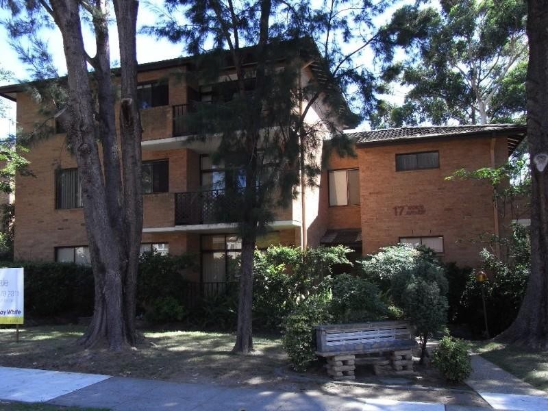 2/17 Woids Avenue, Hurstville NSW 2220