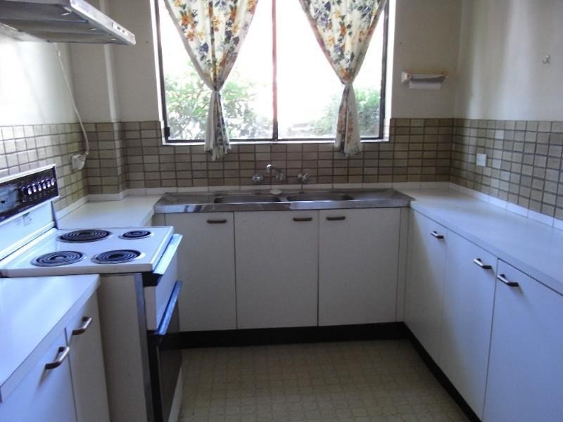 2/17 Woids Avenue, Hurstville NSW 2220