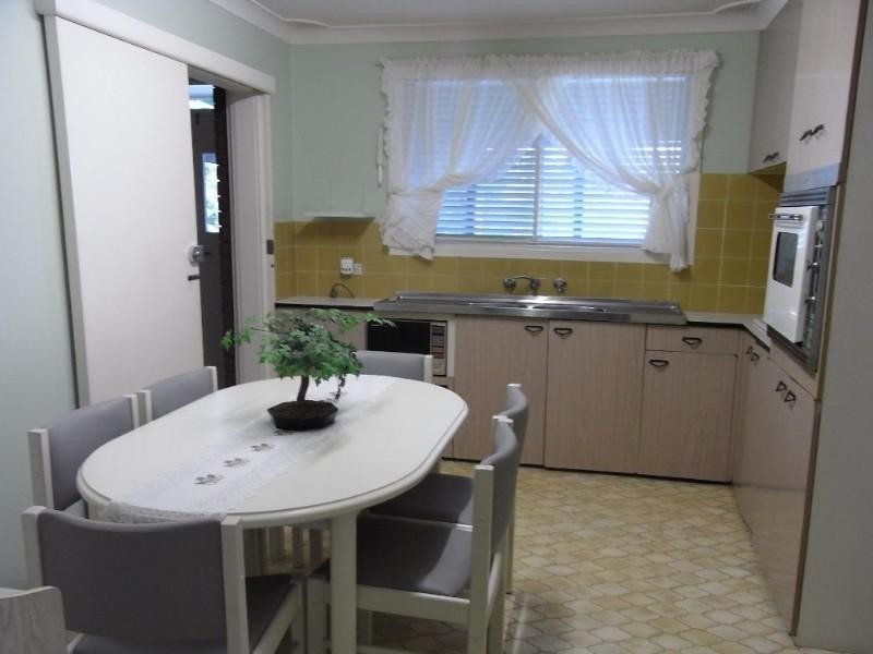 127 Lorraine Street, Peakhurst Heights NSW 2210