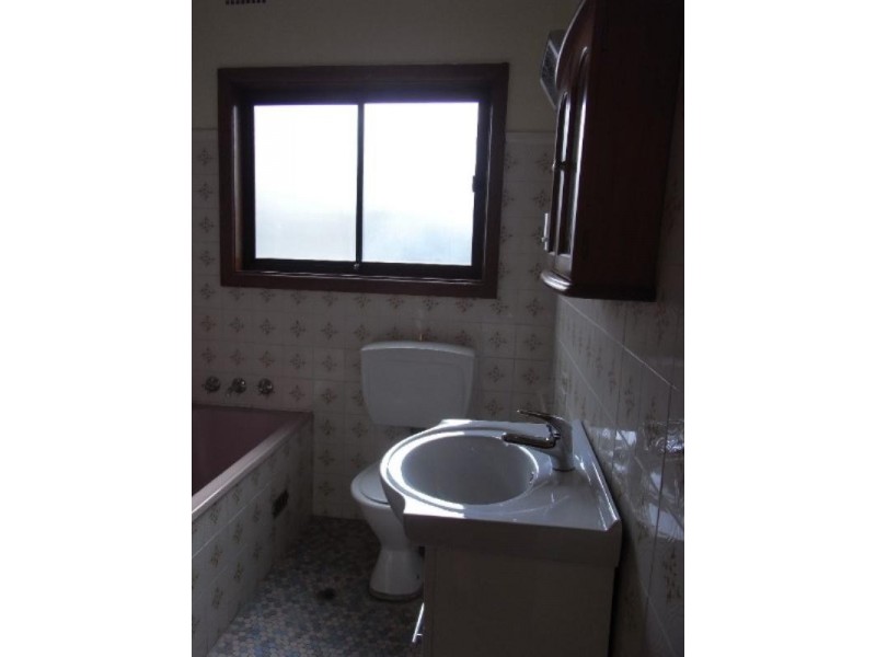 230 West Street, Blakehurst NSW 2221
