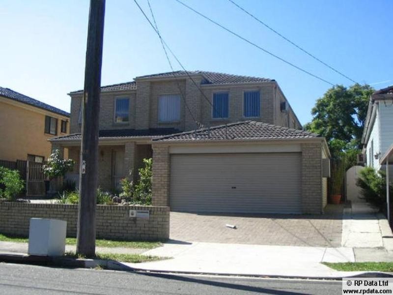 216 Gloucester Road, Hurstville NSW 2220