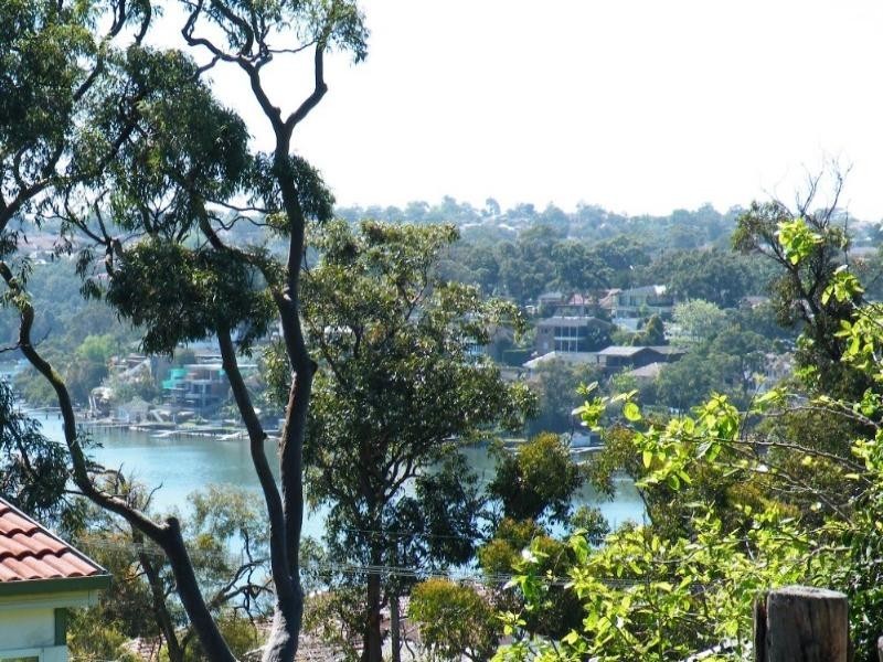 132 Rosa Street, Oatley NSW 2223