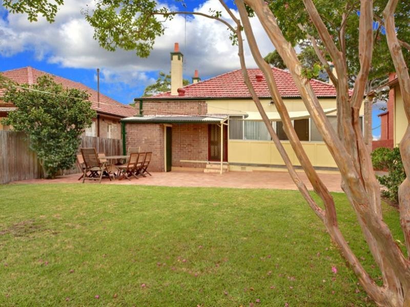 14 Alma Street, Hurstville NSW 2220