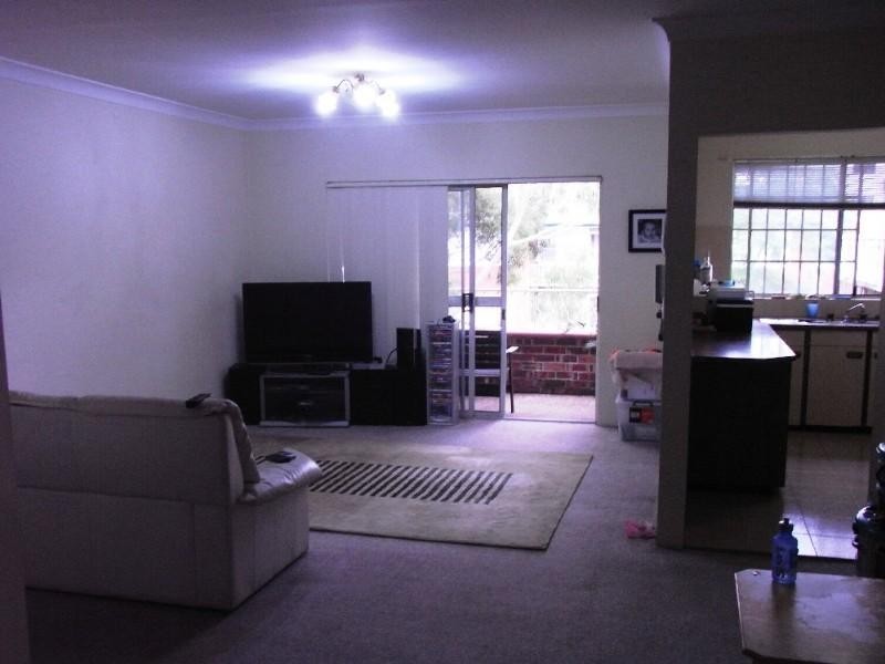 12/26 Hampton Crt Road, Carlton NSW 2218