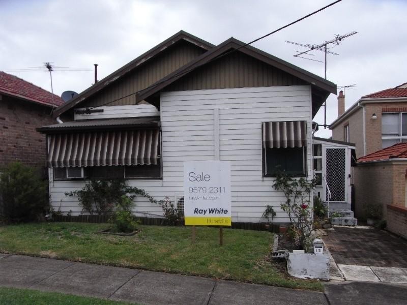 13 Chamberlain Road, Bexley NSW 2207