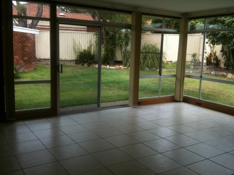 4 Robin Crescent, South Hurstville NSW 2221