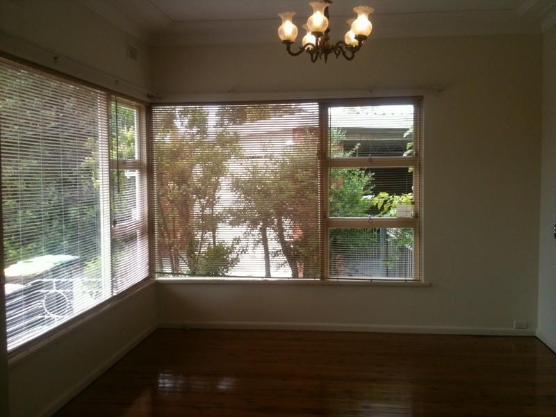 4 Robin Crescent, South Hurstville NSW 2221