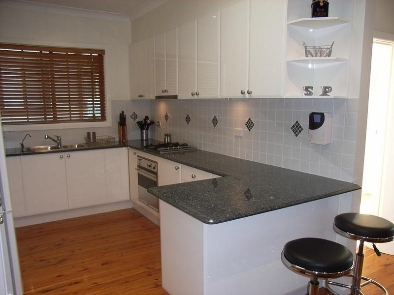 13 Penshurst Road, Roselands NSW 2196