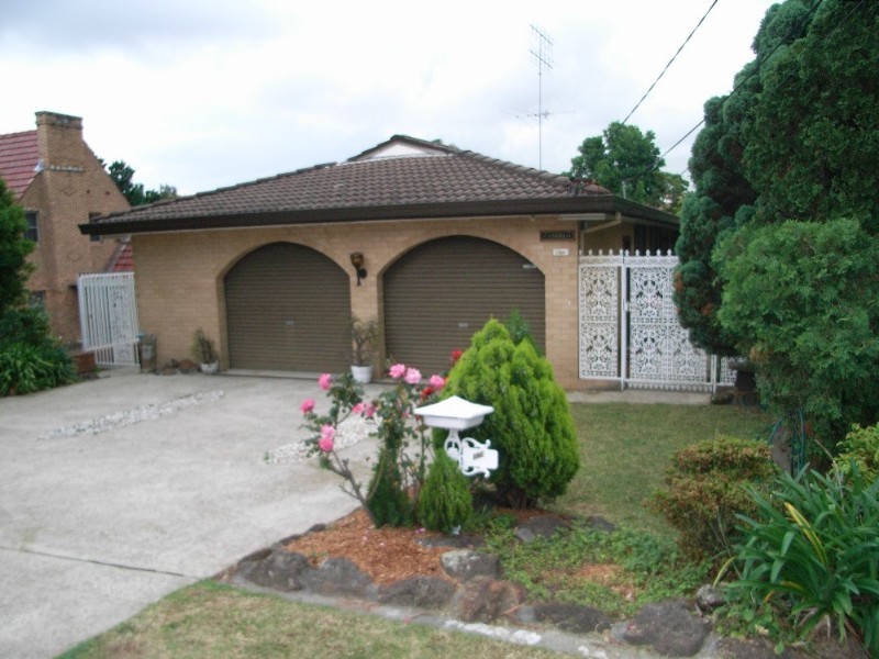 1 Bunyala Street, Carss Park NSW 2221