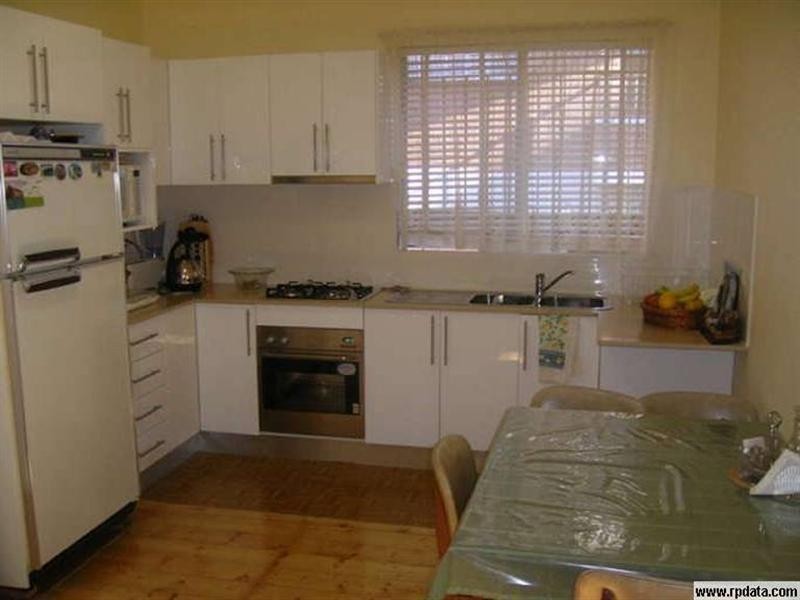 8 Dalcassia Street, Hurstville NSW 2220