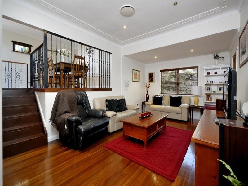 9 Vaughan Street, Blakehurst NSW 2221