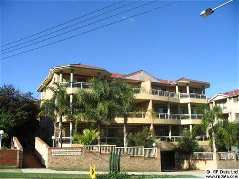 3A/12 West Street, Hurstville NSW 2220
