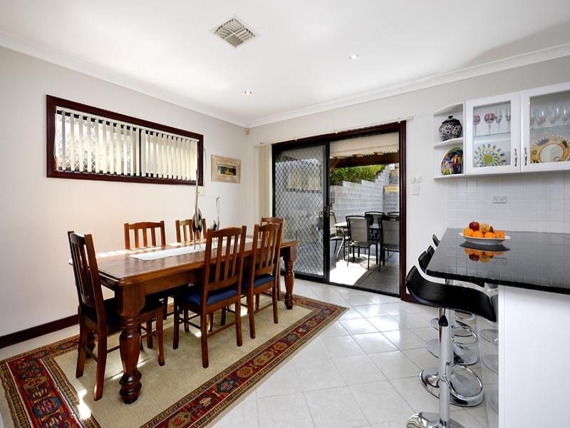 32 Planthurst Road, Carlton NSW 2218