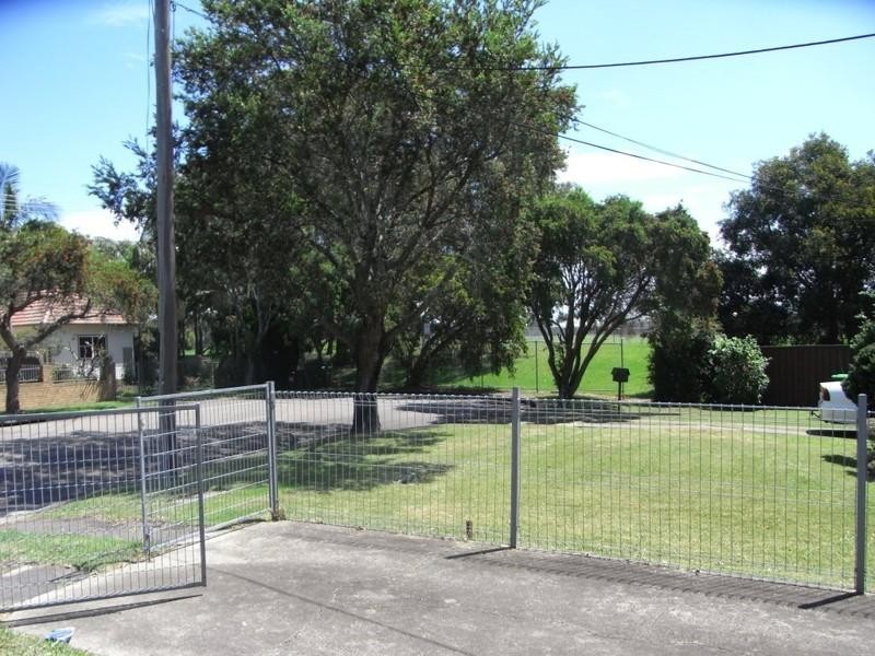 11 Lily Avenue, Riverwood NSW 2210