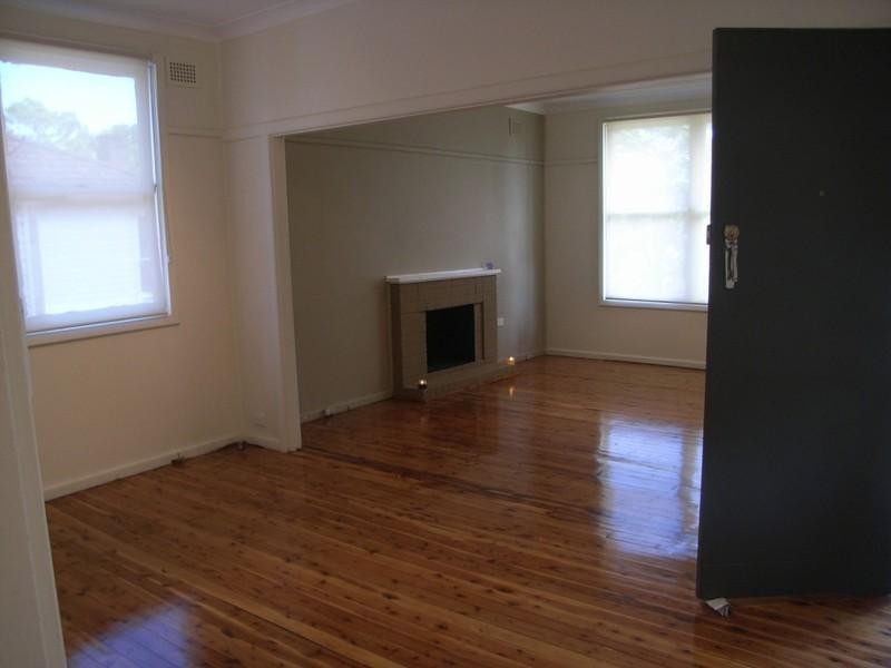 75 Lawrence Street, Peakhurst NSW 2210