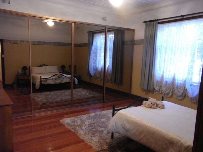 17 Hillcrest Avenue, Hurstville NSW 2220