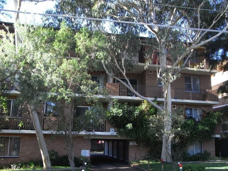 8/12-14 High Street, Carlton NSW 2218