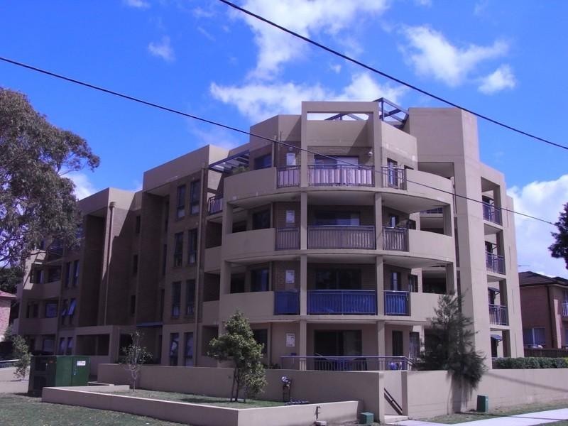 8/65 West Street, Hurstville NSW 2220