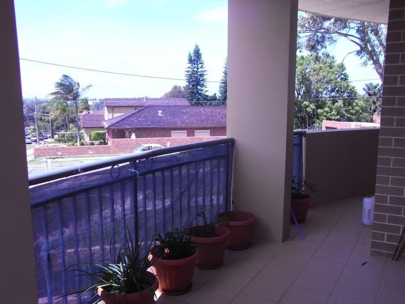 8/65 West Street, Hurstville NSW 2220