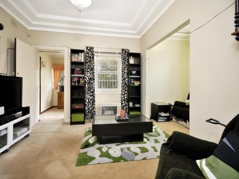45 Monaro Avenue, Kingsgrove NSW 2208