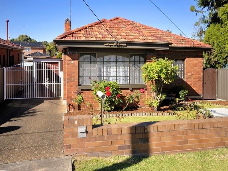 11 Bradman Street, Narwee NSW 2209