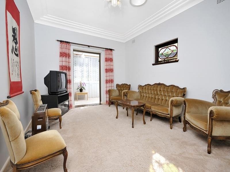 11 Bradman Street, Narwee NSW 2209