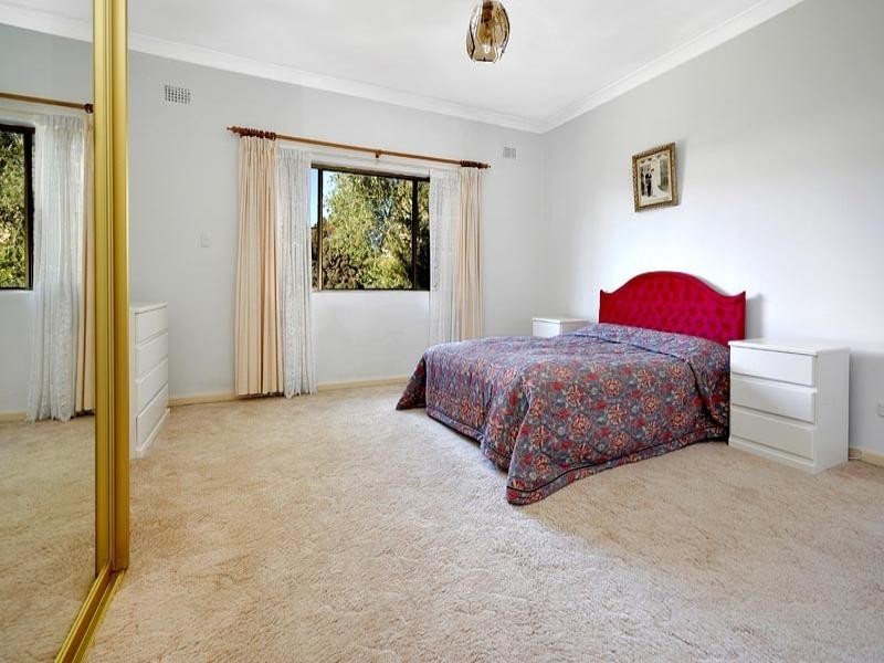 11 Bradman Street, Narwee NSW 2209