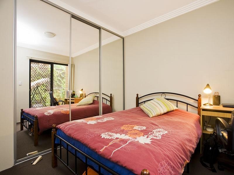 1/19 Gordon Street, Hurstville NSW 2220