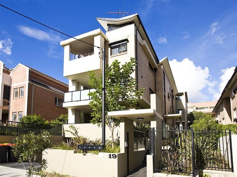 3/19 Gordon Street, Hurstville NSW 2220
