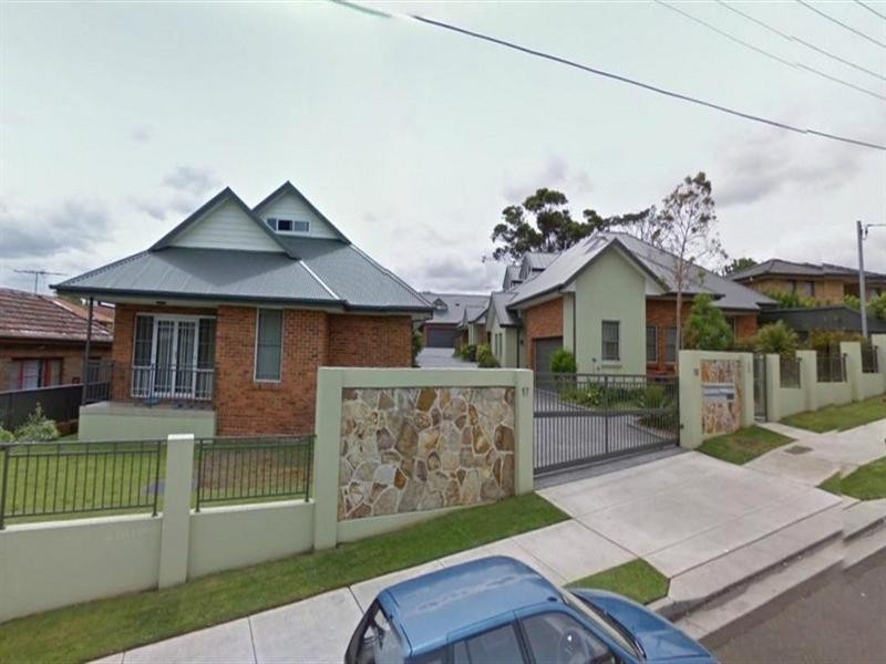 1/13 Greenacre Road, South Hurstville NSW 2221