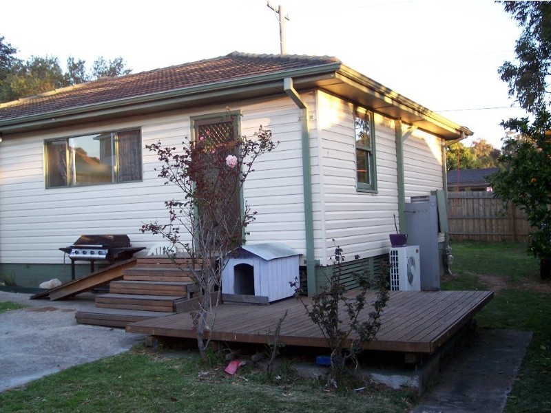 48 Henry Lawson Drive, Peakhurst NSW 2210