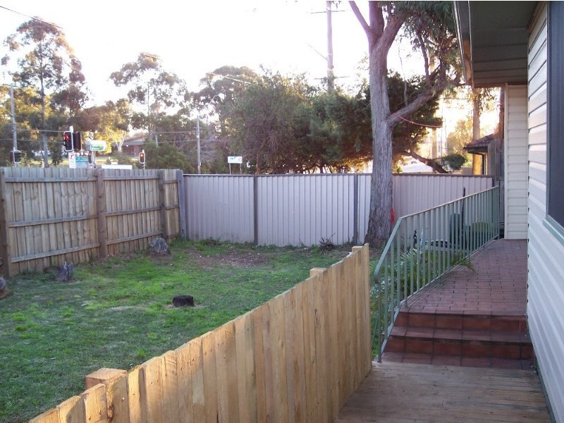 48 Henry Lawson Drive, Peakhurst NSW 2210