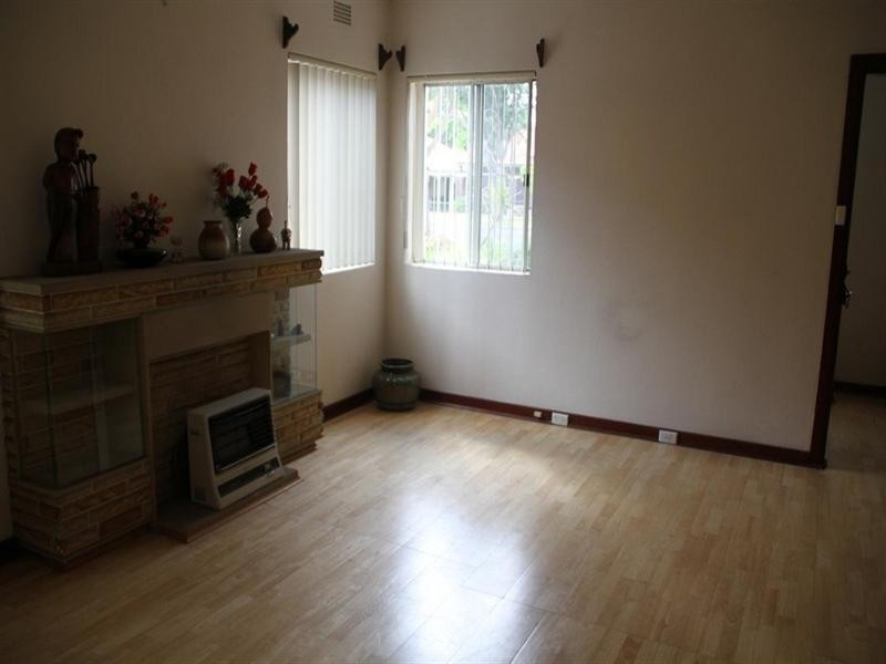 27 Cahill Street, Beverly Hills NSW 2209