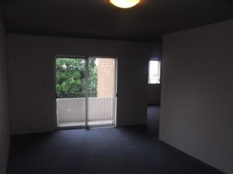 8/18 Campbell Street, Punchbowl NSW 2196