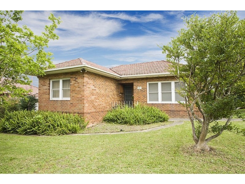 9 Low Street, Hurstville NSW 2220