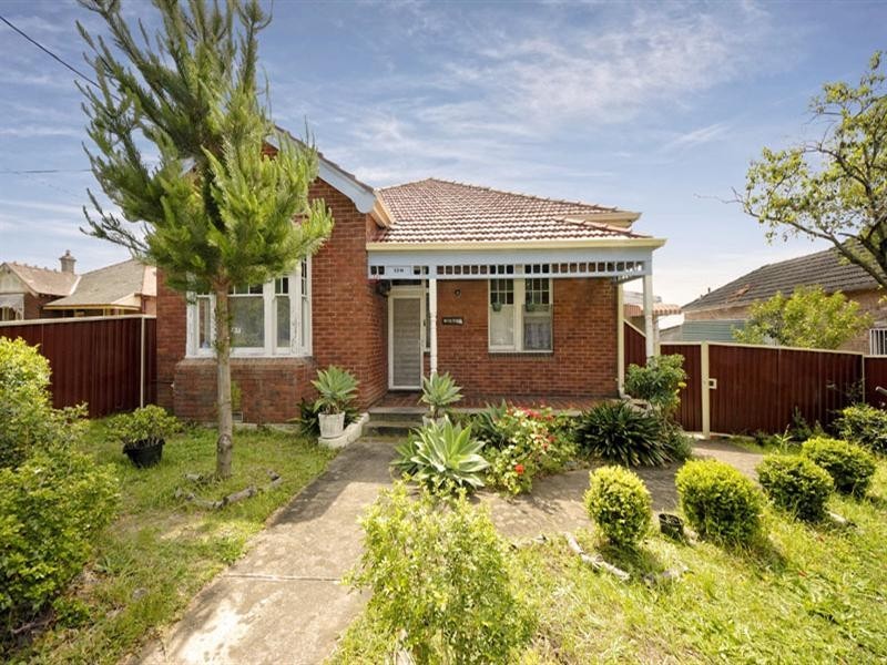 128 Carlton Parade, Carlton NSW 2218