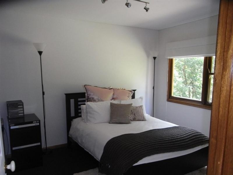 6B Booyong Avenue, Lugarno NSW 2210