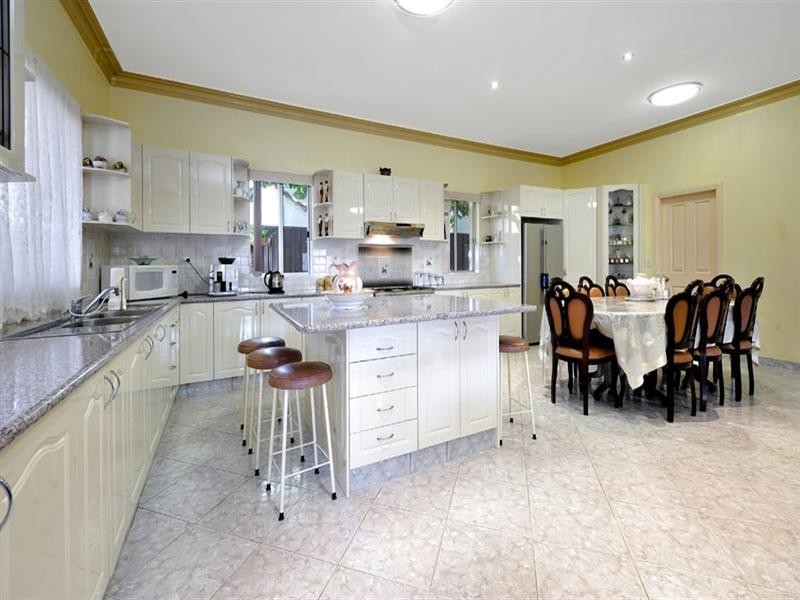 10 Kinsel Grove, Bexley NSW 2207