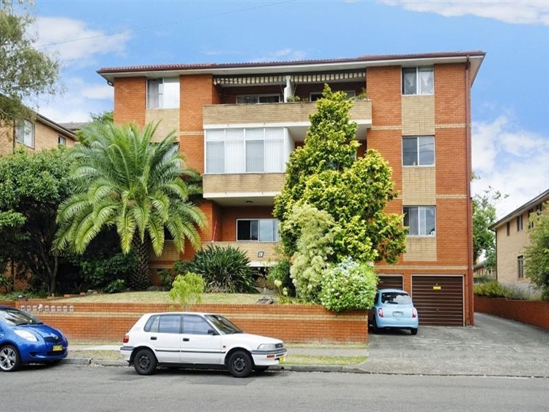 1/28 Woids Avenue, Hurstville NSW 2220