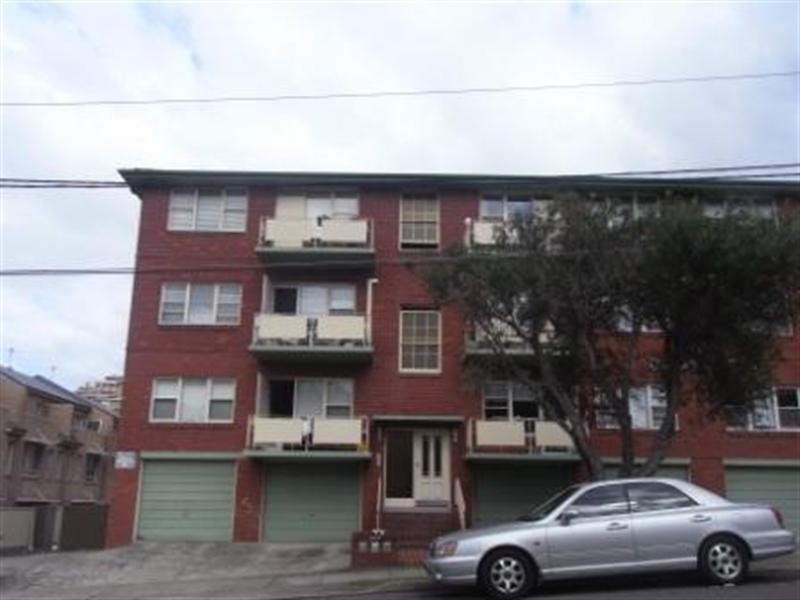 2/77 Queens Road, Hurstville NSW 2220