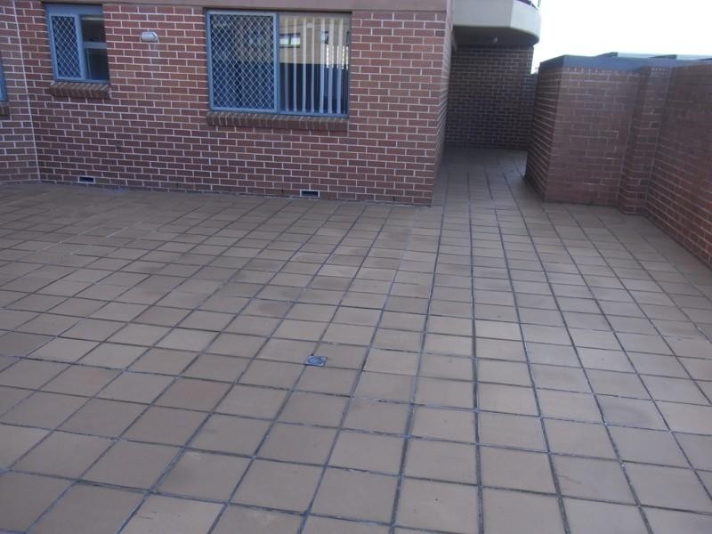 4/107 Forest Road, Hurstville NSW 2220