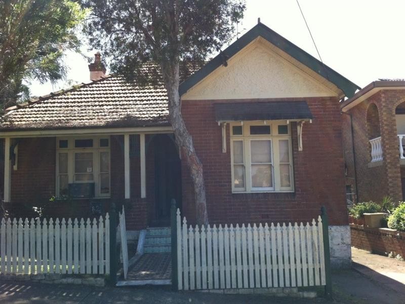 82 Fleet Street, Carlton NSW 2218